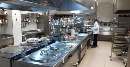 Funkcjonalny projekt kuchni gastronomicznej. Porady od technologa Kromet