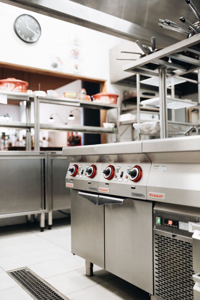 Funkcjonalny projekt kuchni gastronomicznej. Porady od technologa Kromet