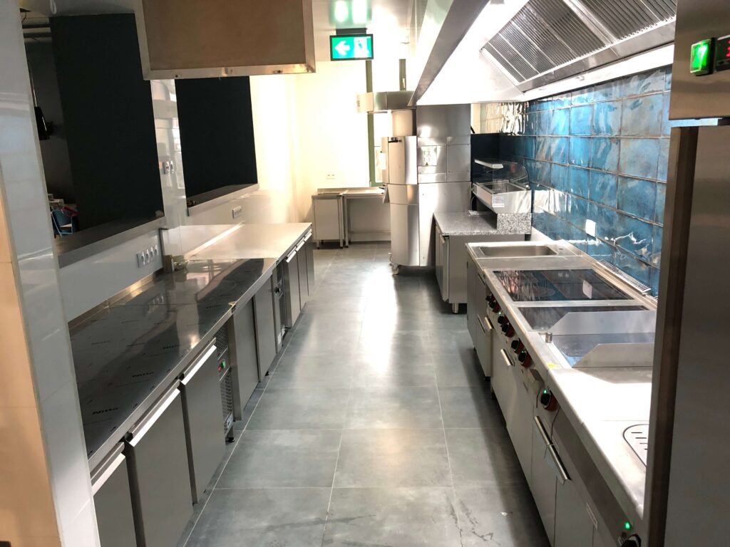 Funkcjonalny projekt kuchni gastronomicznej. Porady od technologa Kromet